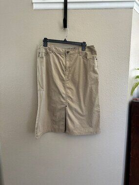 Eddie Bauer Womens Khaki Skirt 14 Mid Length Cotton Spandex Blend Straight